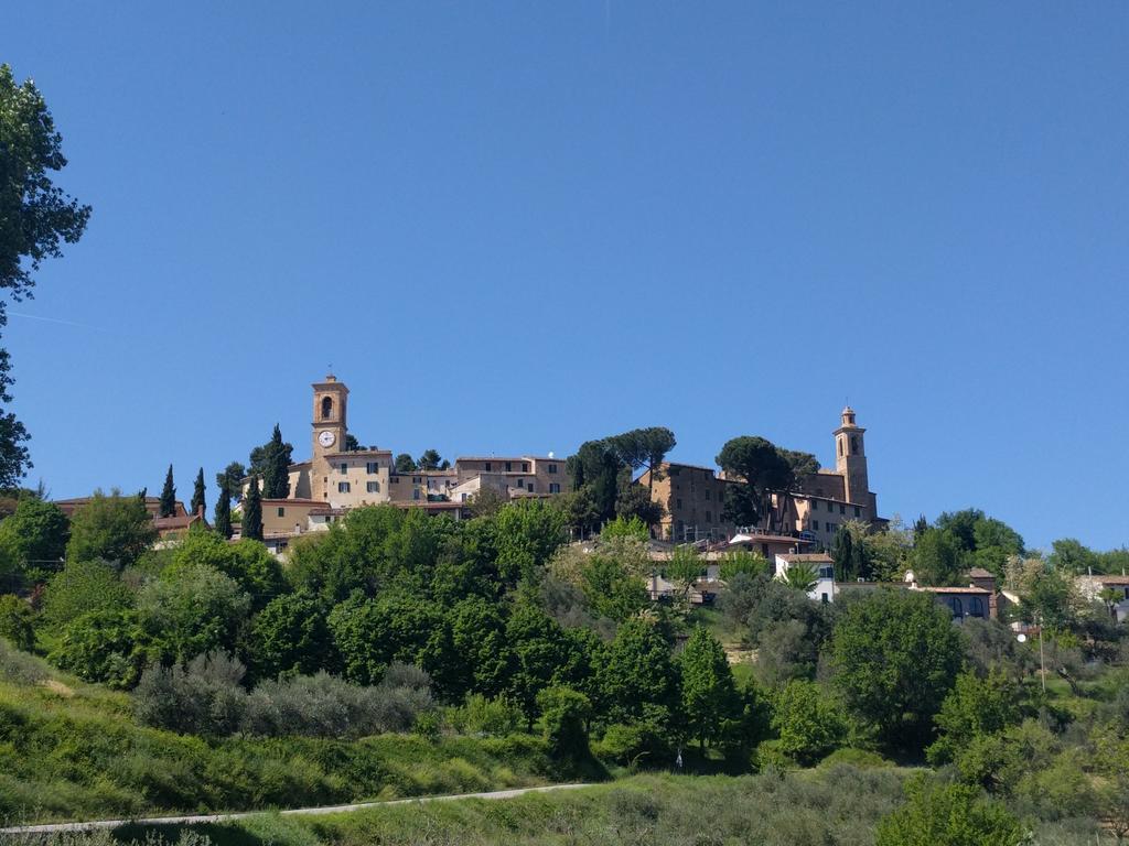 Casa Ghibellina Lägenhet Castelbellino Exteriör bild