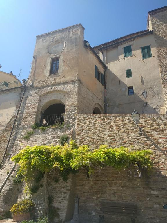 Casa Ghibellina Lägenhet Castelbellino Exteriör bild